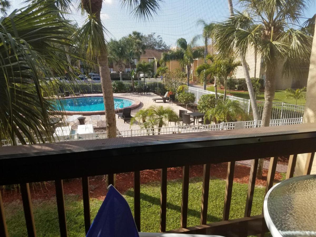 2BR/1BA Vacation Rental - Sienna Park Sarasota Exterior foto